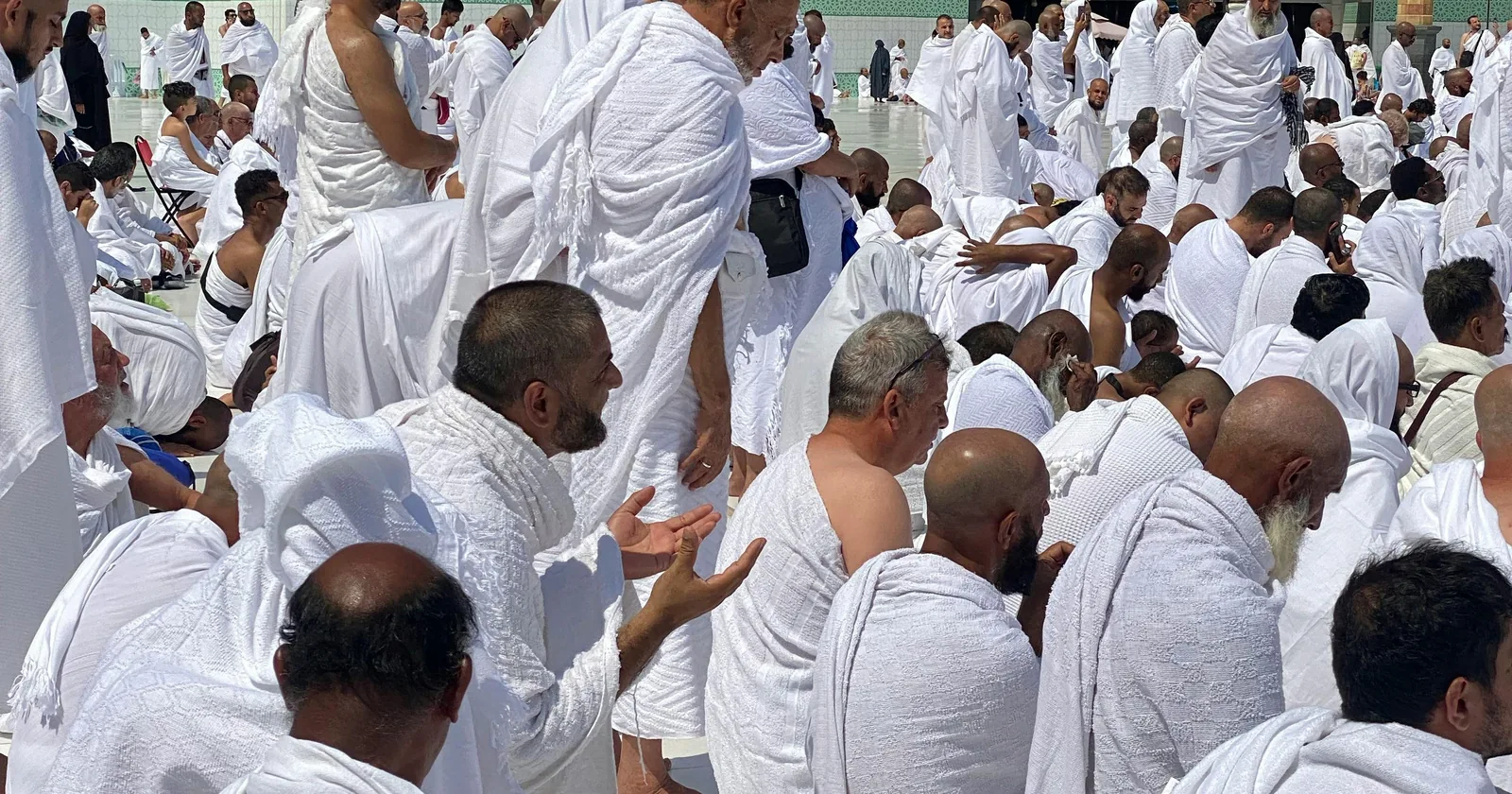 Devenir guide Omra en France : rôle, responsabilités et sérieux